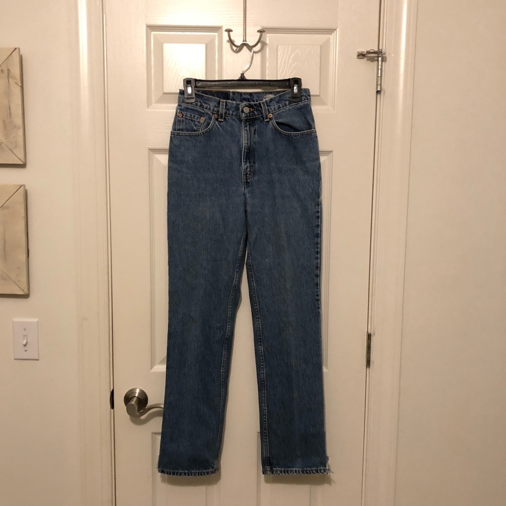Vintage high waist straight leg Levi’s mom jeans